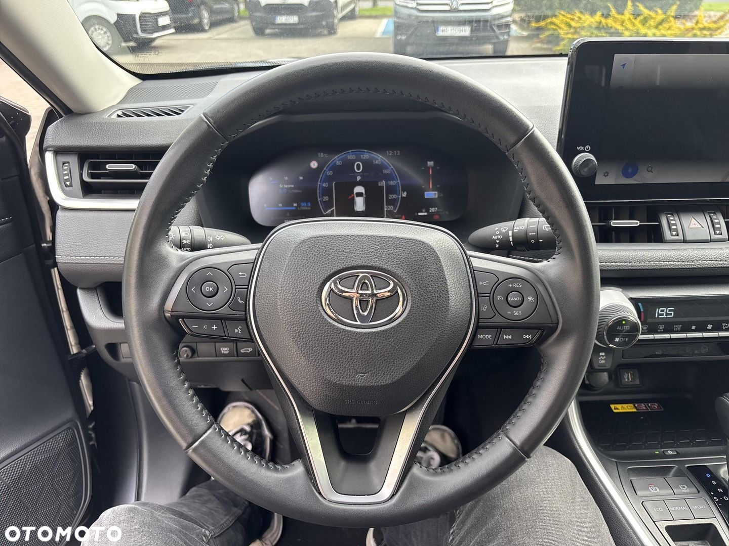 Toyota RAV4 - 16