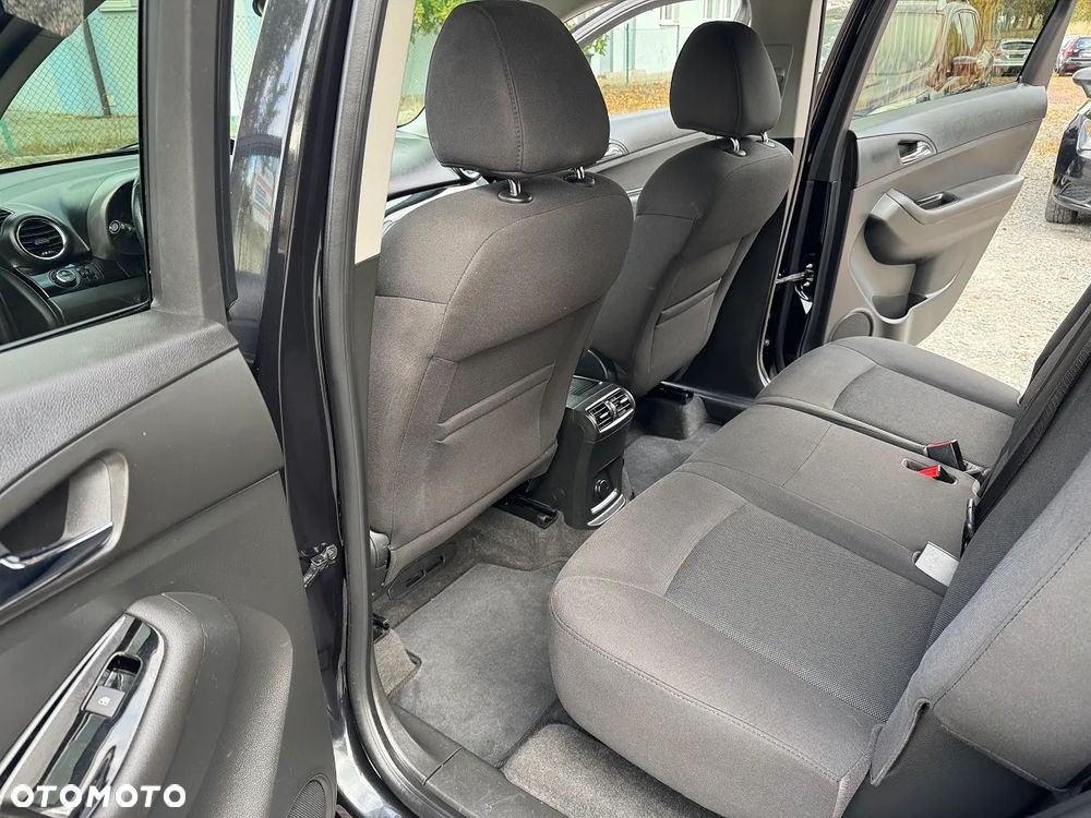 Chevrolet Orlando - 21