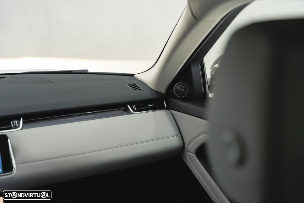 Land Rover Range Rover Evoque P300e R-Dynamic HSE - 41