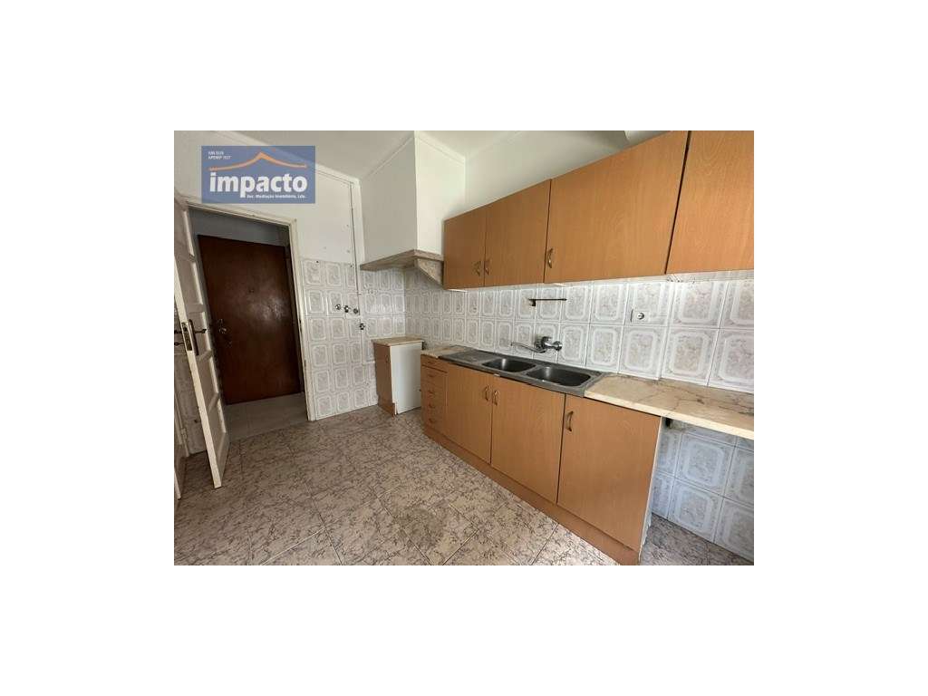 T2 Alverca, ótima localização, 2º piso - Grande imagem: 3/15