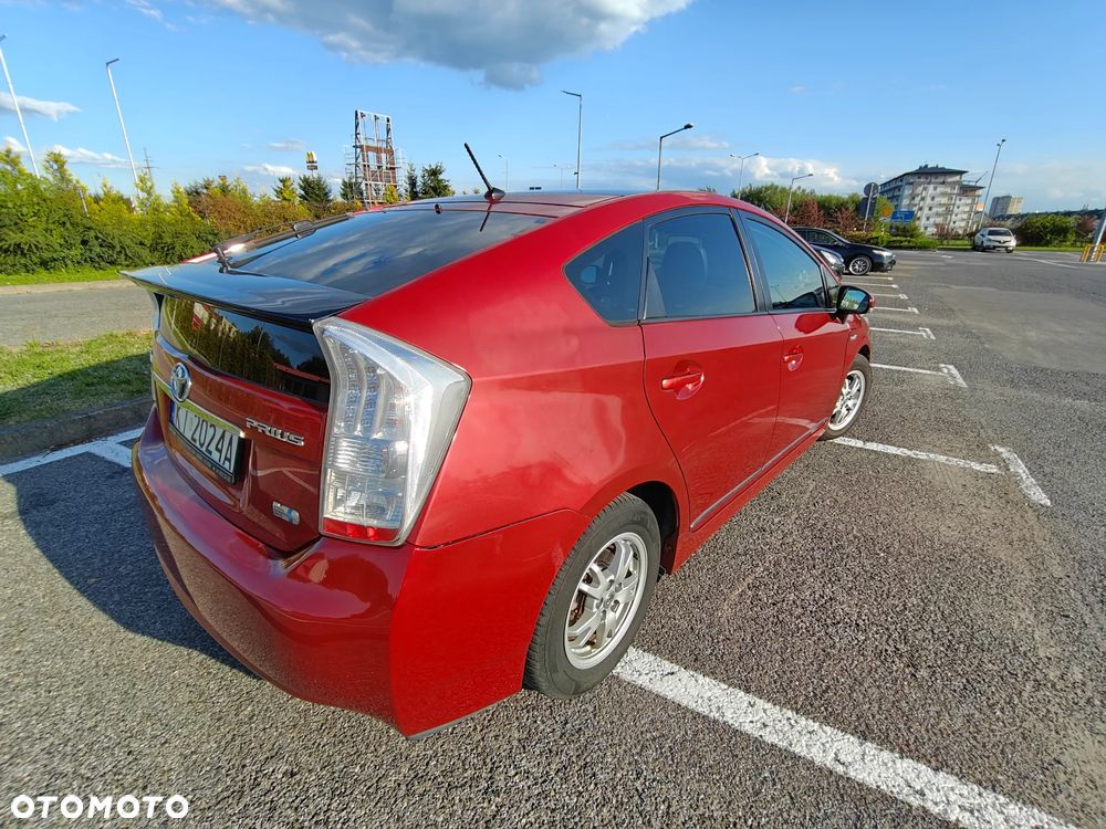 Toyota Prius 1.8 HSD Prestige - 6