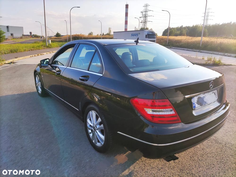 Mercedes-Benz Klasa C 180 BlueEFFICIENCY Avantgarde - 8