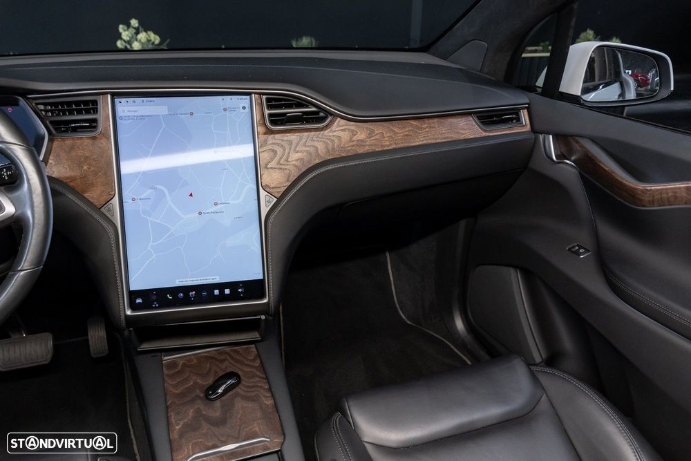 Tesla Model X Long Range - 15