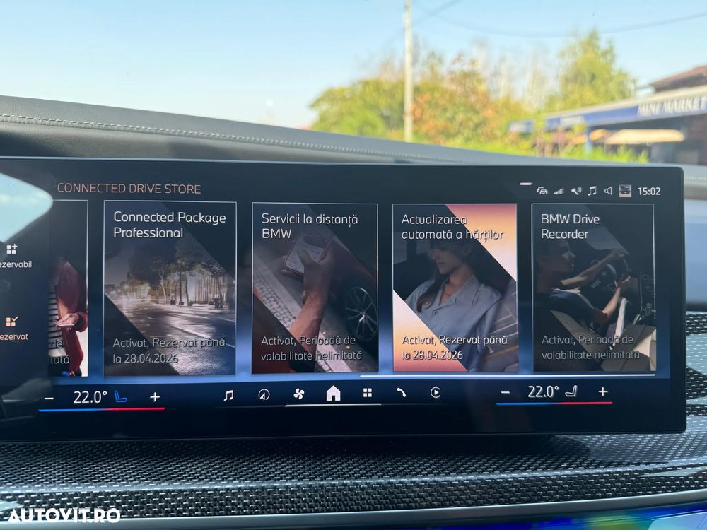 BMW Seria 7 740d xDrive MHEV - 32