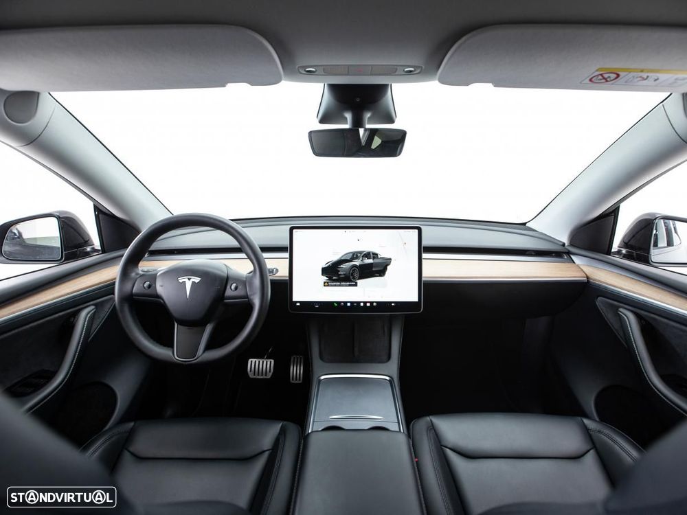 Tesla Model Y Performance Dual Motor AWD - 8