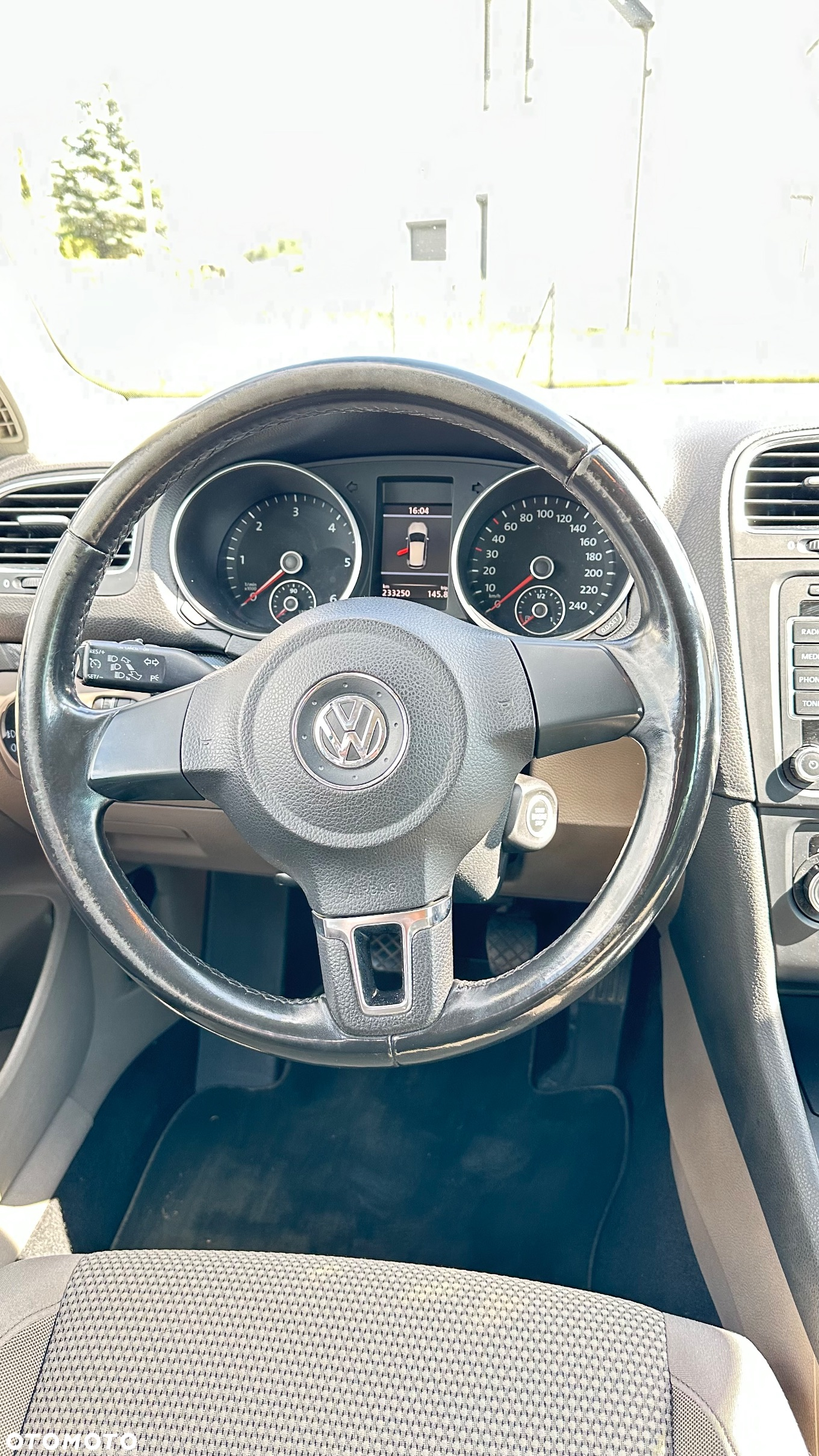 Volkswagen Golf VI 2.0 TDI Highline - 12