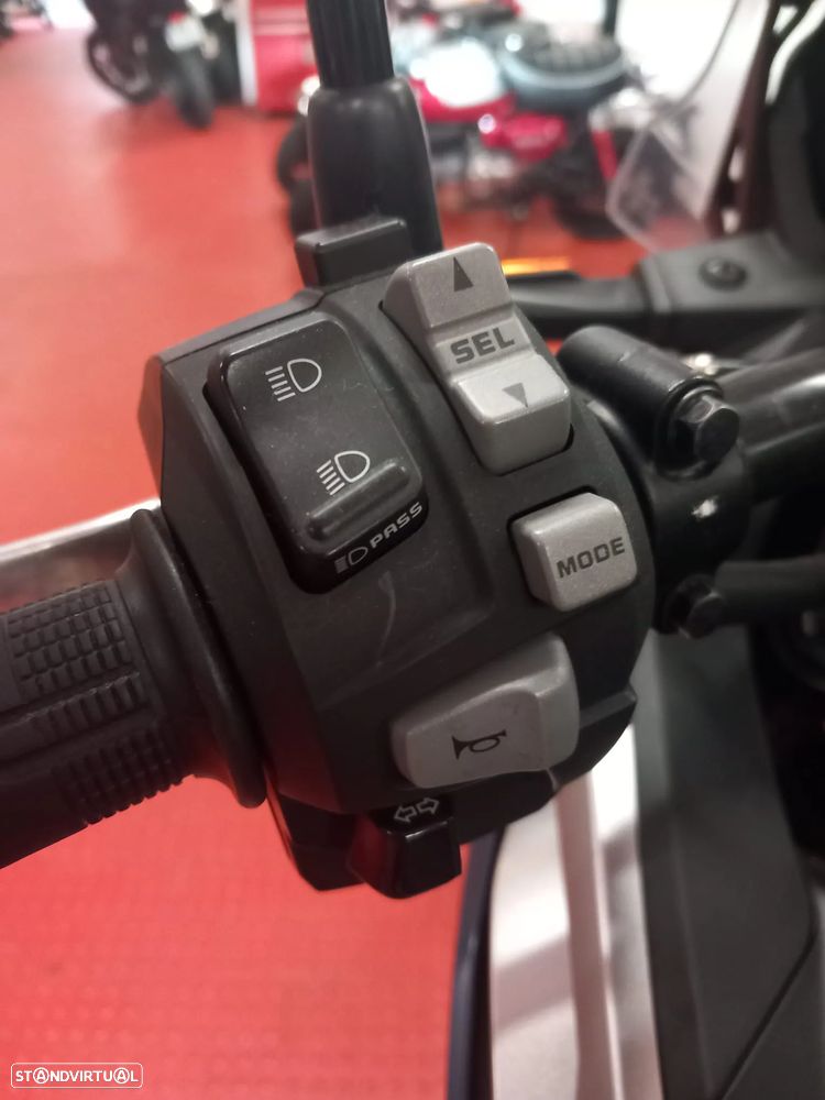 Honda NC750X 2023 - 6