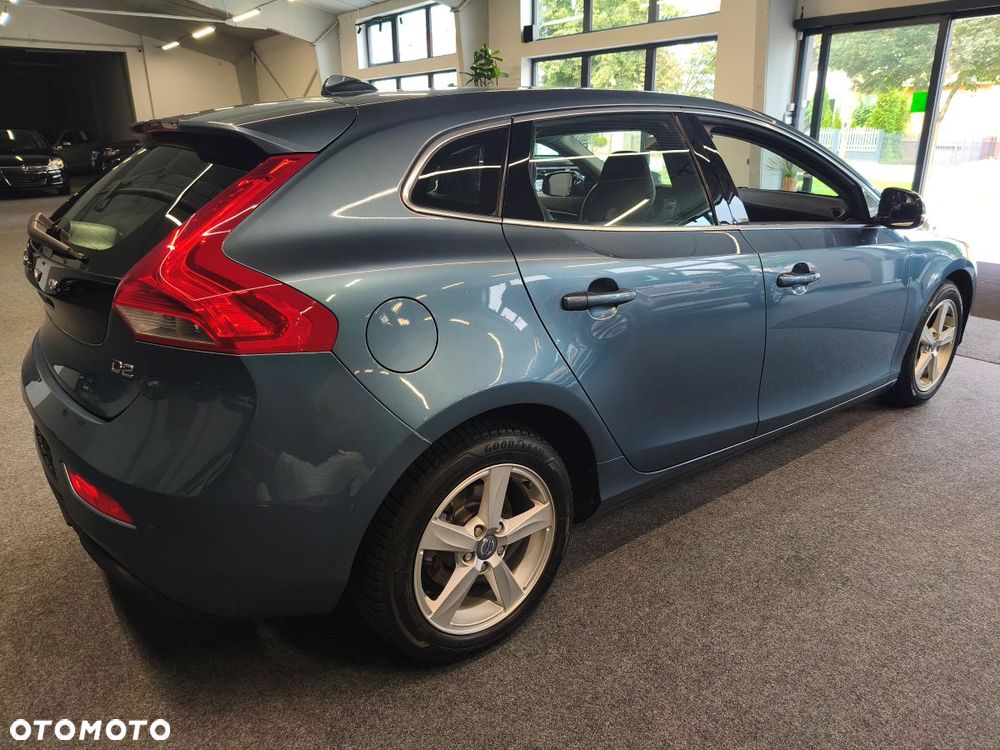 Volvo V40 D2 Momentum - 4