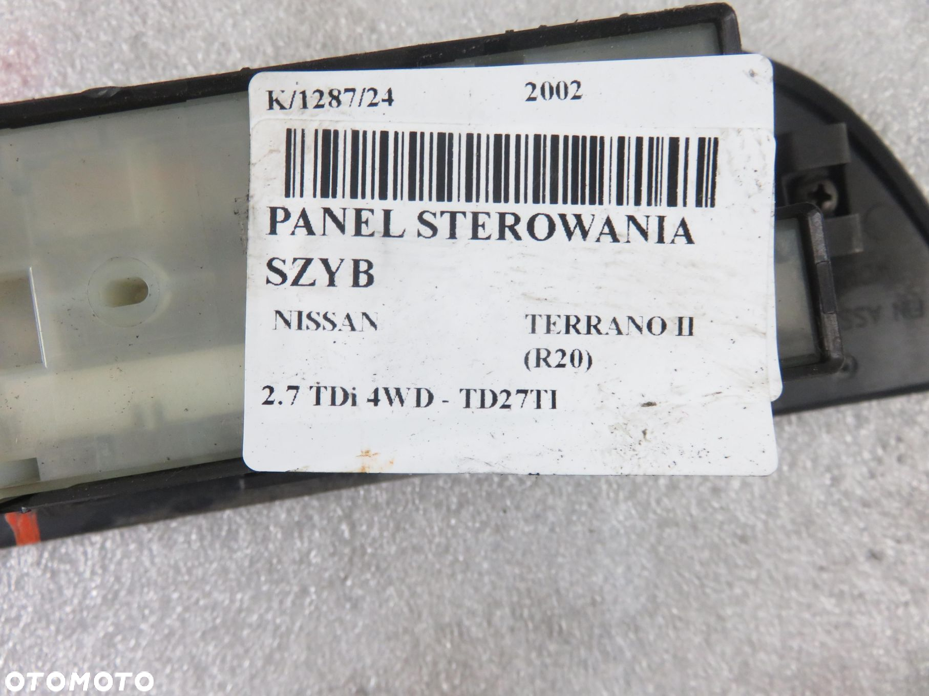 PANEL SZYB NISSAN TERRANO II (R20) 809612X800 - 8