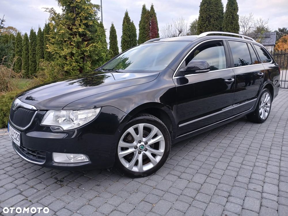 Skoda Superb 2.0 TDI DSG Exclusive - 2