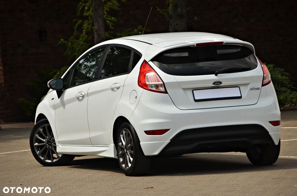 Ford Fiesta 1.5 TDCi ST&St Titanium - 17