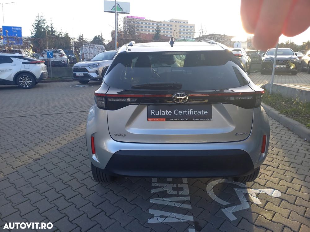 Toyota Yaris Cross 1.5 VVT-i HSD 4x2 Exclusive Elegant - 6