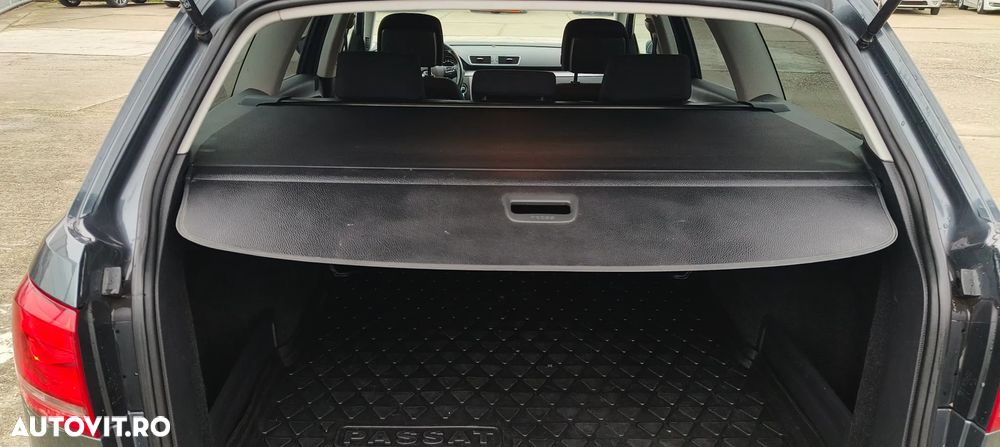 Volkswagen Passat Variant 2.0 TDI Comfortline DPF - 17