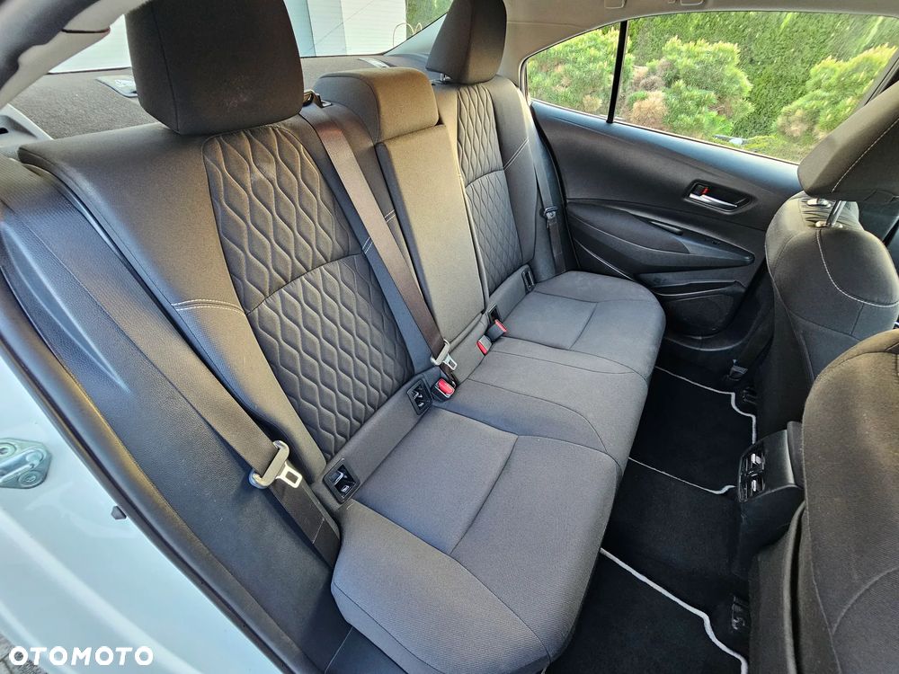 Toyota Corolla 1.8 Hybrid Comfort - 11