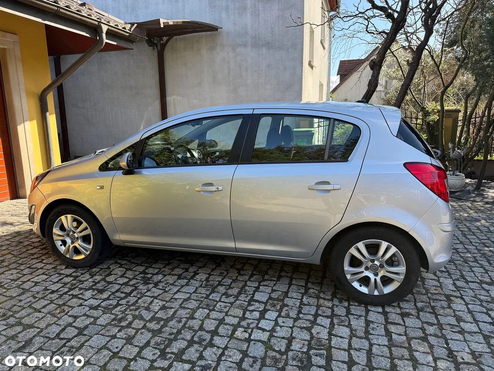 Opel Corsa 1.3 CDTI DPF EcoFLEX Color Elegance - 2
