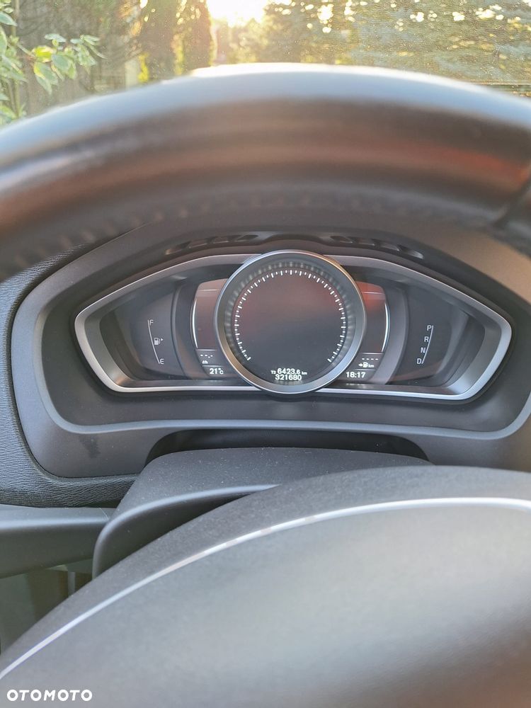 Volvo V40 D3 Drive-E Momentum - 4