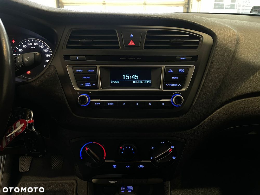 Hyundai i20 1.2 GO - 18