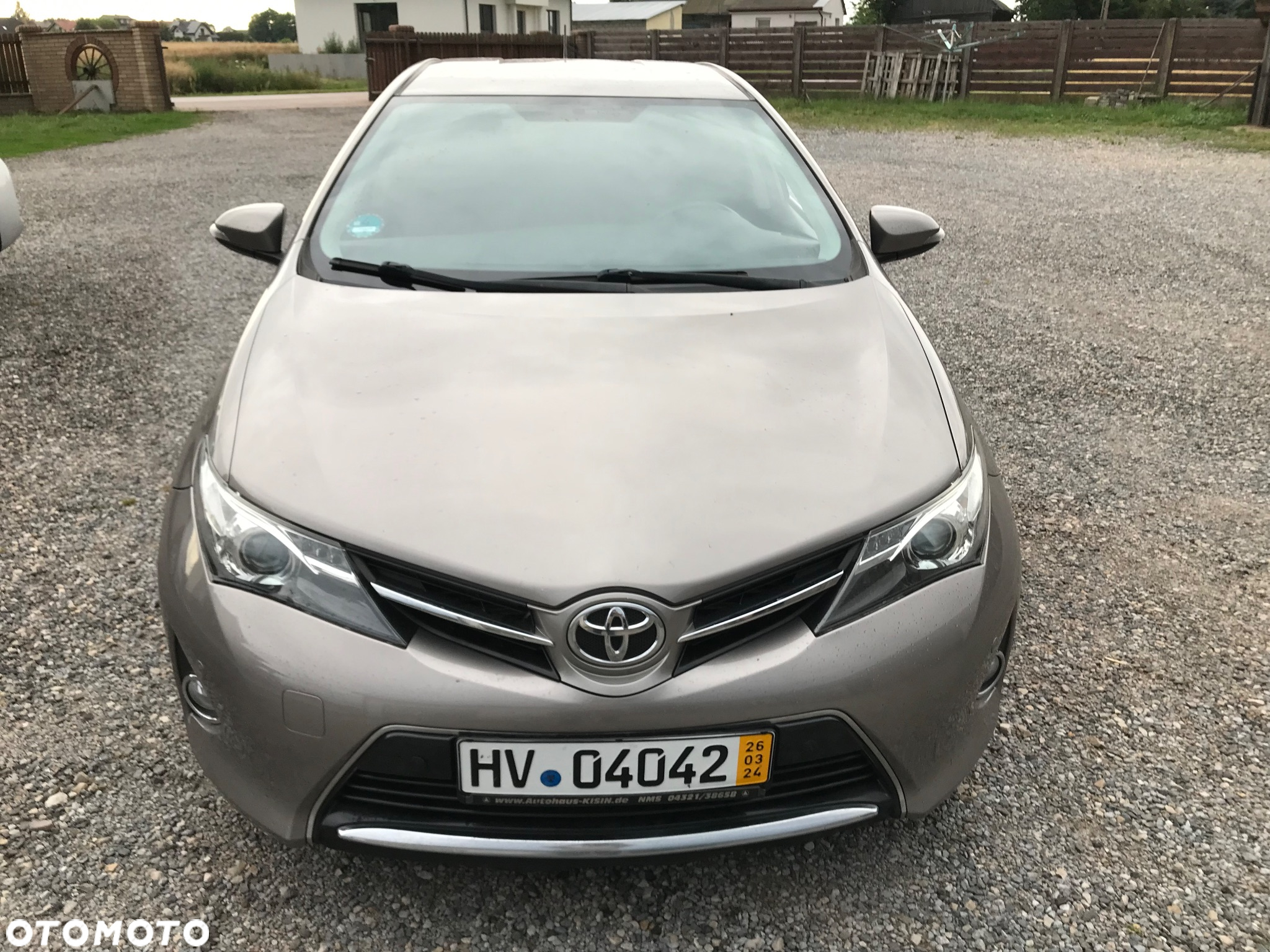 Toyota Auris - 2
