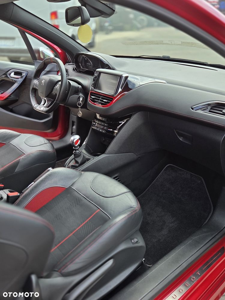 Peugeot 208 1.6 THP GTi - 14