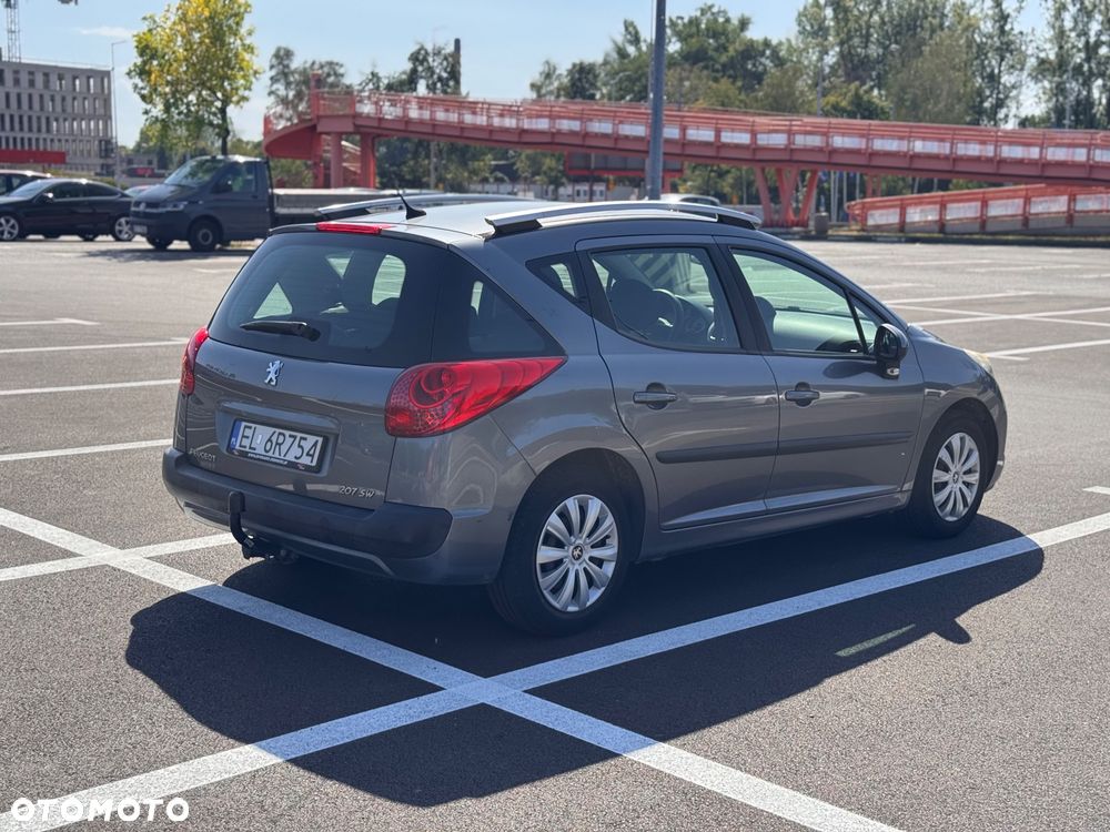 Peugeot 207 - 3