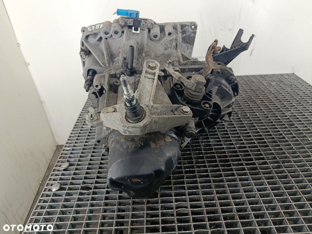 SKRZYNIA BIEGÓW MANUALNA 5 RENAULT CLIO III JH3176 1.2 16V 75KM - 4