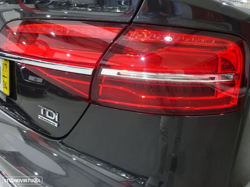 Audi A8 3.0 TDI V6 quattro Clean Diesel - 33