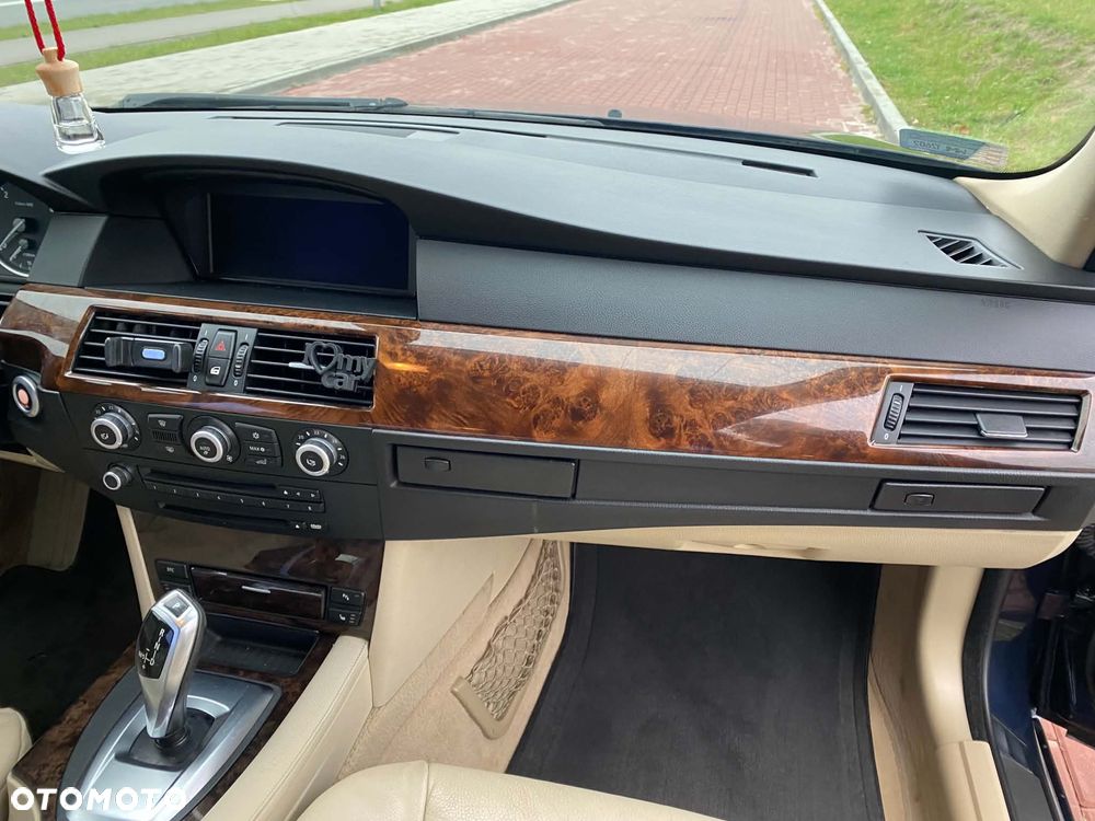 BMW Seria 5 - 12