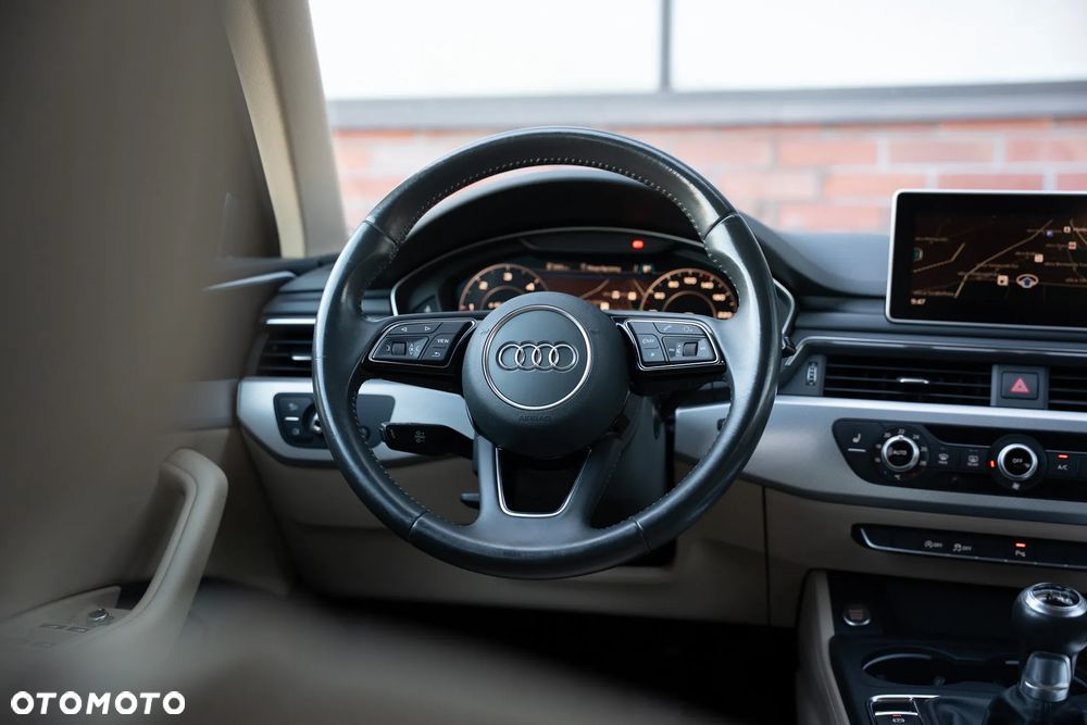 Audi A4 Avant 2.0 TDI Design - 29