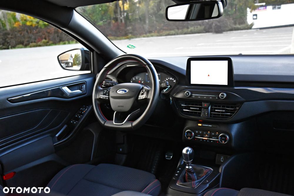 Ford Focus 1.0 EcoBoost STart-Stopp-System ST-LINE X - 35
