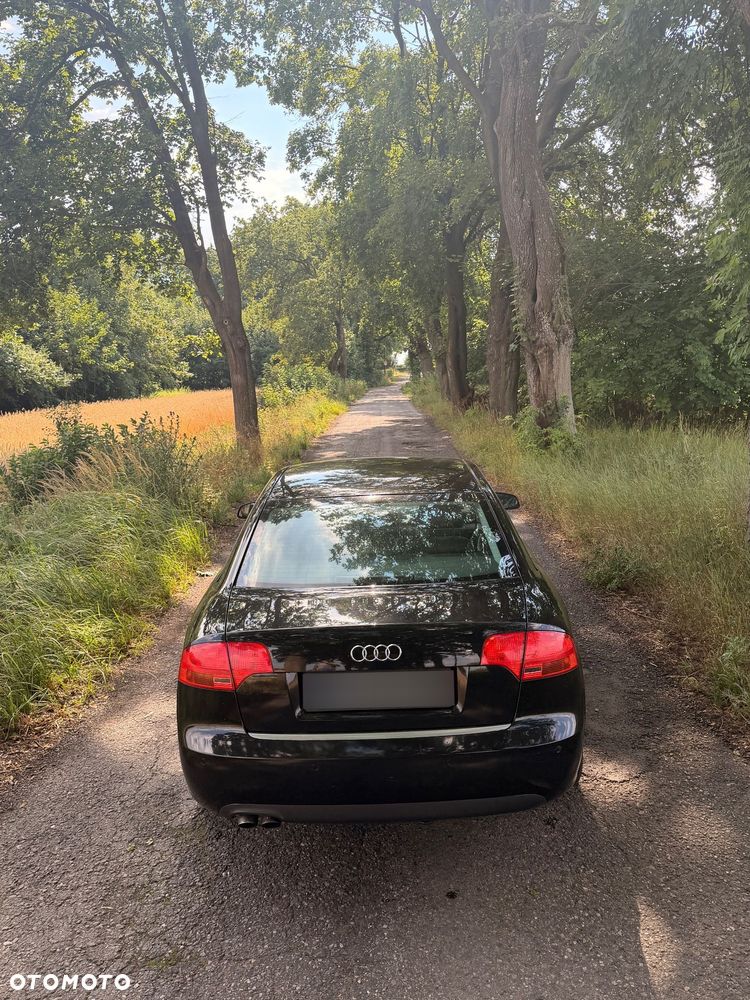 Audi A4 Limousine 2.0 TDI DPF - 9