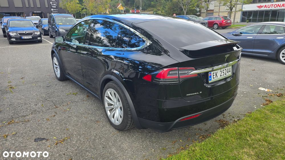 Tesla Model X Long Range Plus - 10
