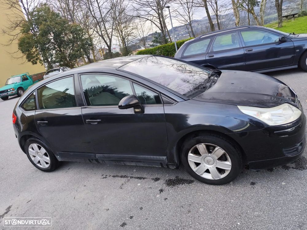 Citroën C4 1.6 HDi 110 VTR Pack - 6