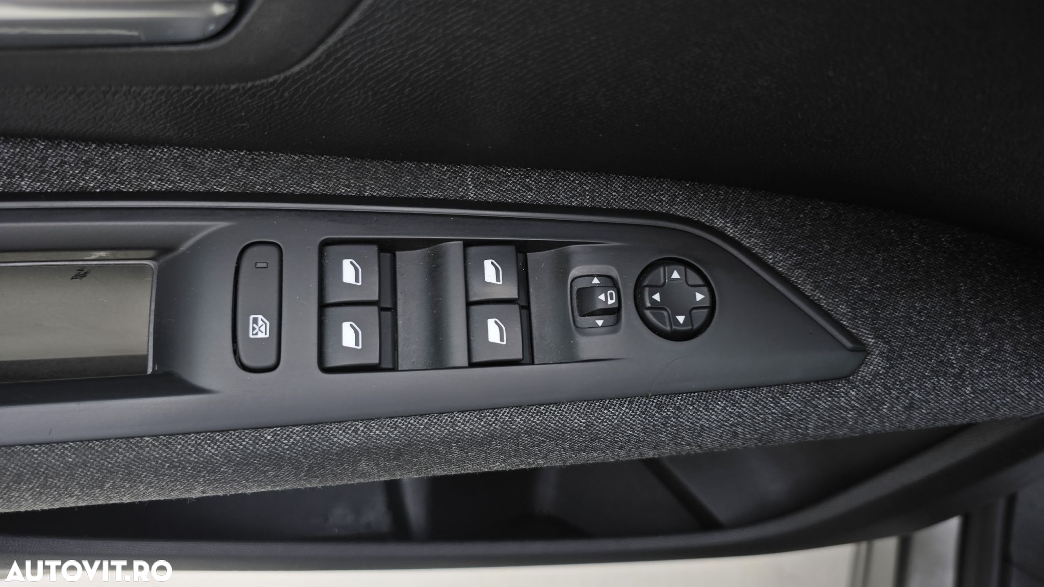 Peugeot 5008 - 11