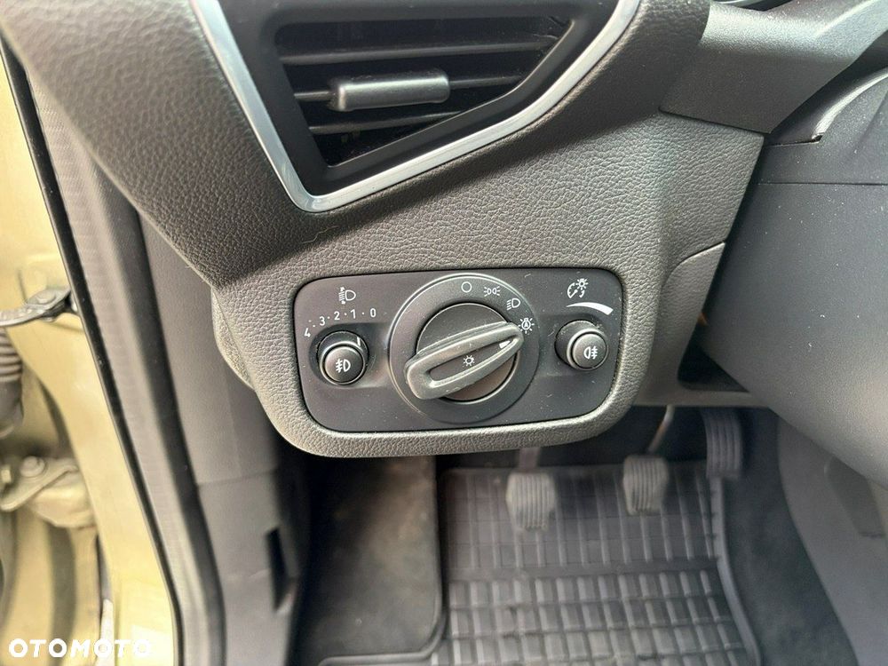 Ford Kuga - 11