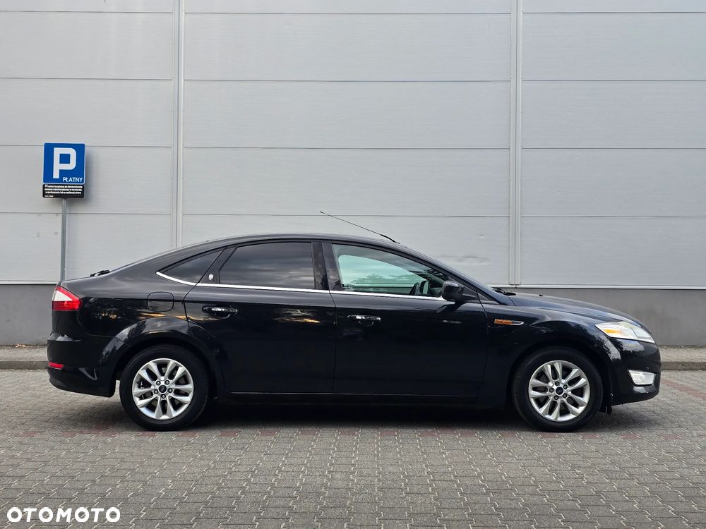 Ford Mondeo 2.0 Ghia - 10