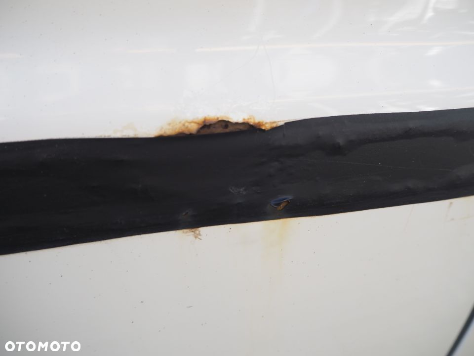 Drzwi Prawe Tylne Tył VW Polo Kolor: LB9A - 14