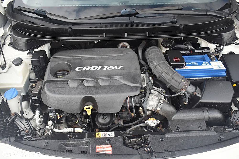Hyundai i30 1.6 D Premium - 11