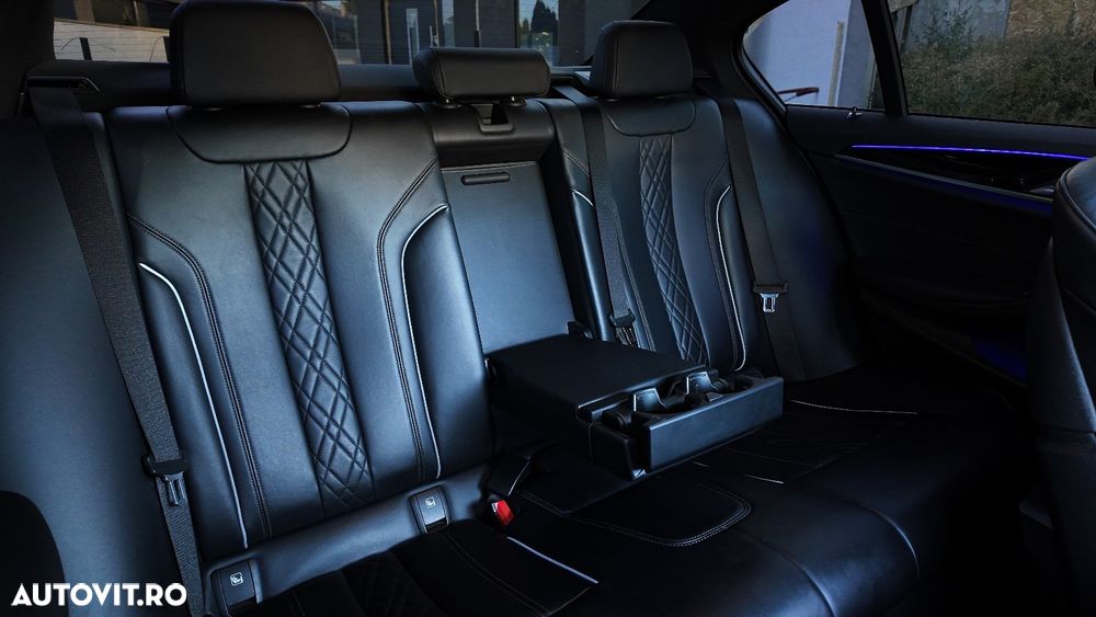 BMW Seria 5 540i xDrive AT MHEV - 22