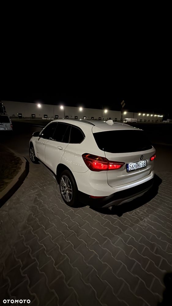 BMW X1 xDrive20i xLine sport - 24
