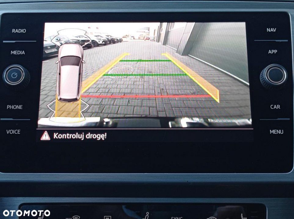 Volkswagen Passat - 39