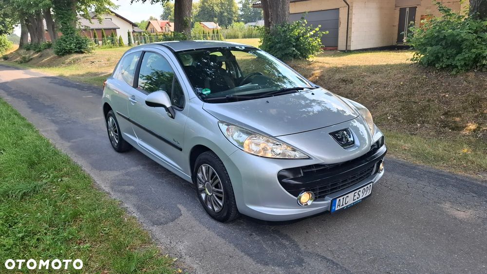 Peugeot 207 1.4 16V Trendy - 1