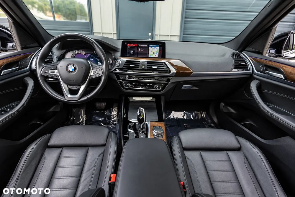 BMW X3 xDrive30i Advantage sport - 9