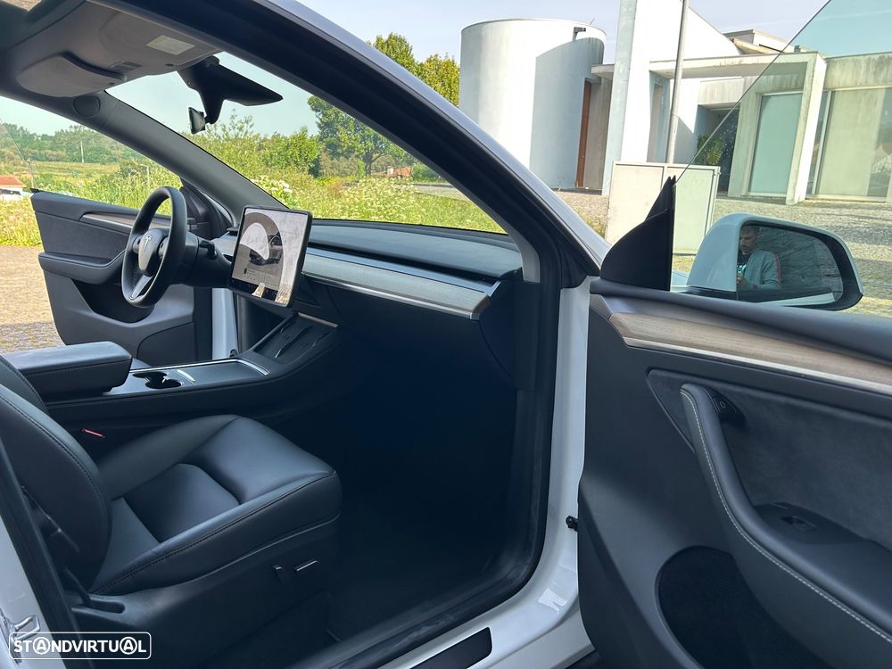 Tesla Model Y Tração Traseira - 18