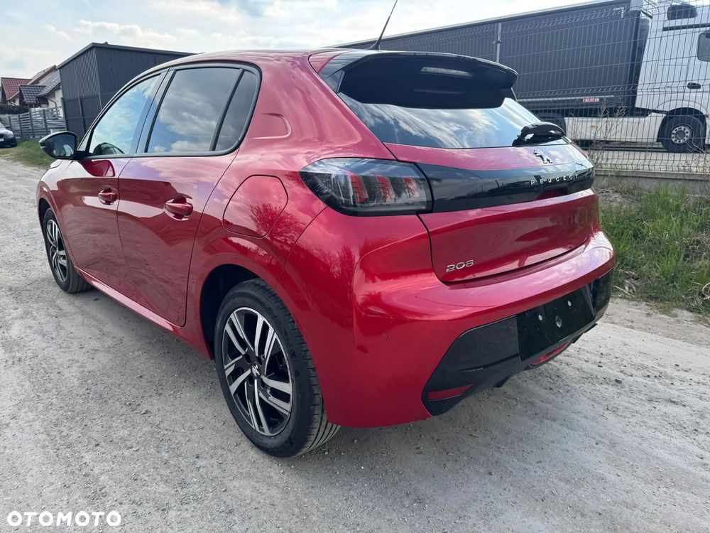 Peugeot 208 - 22