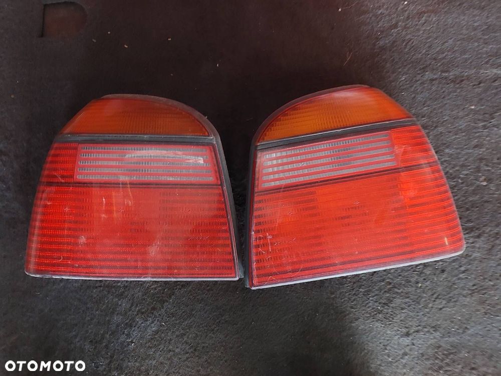 KLAPA BAGAŻNIKA + LAMPY VOLKSWAGEN GOLF III HB 5D - 2