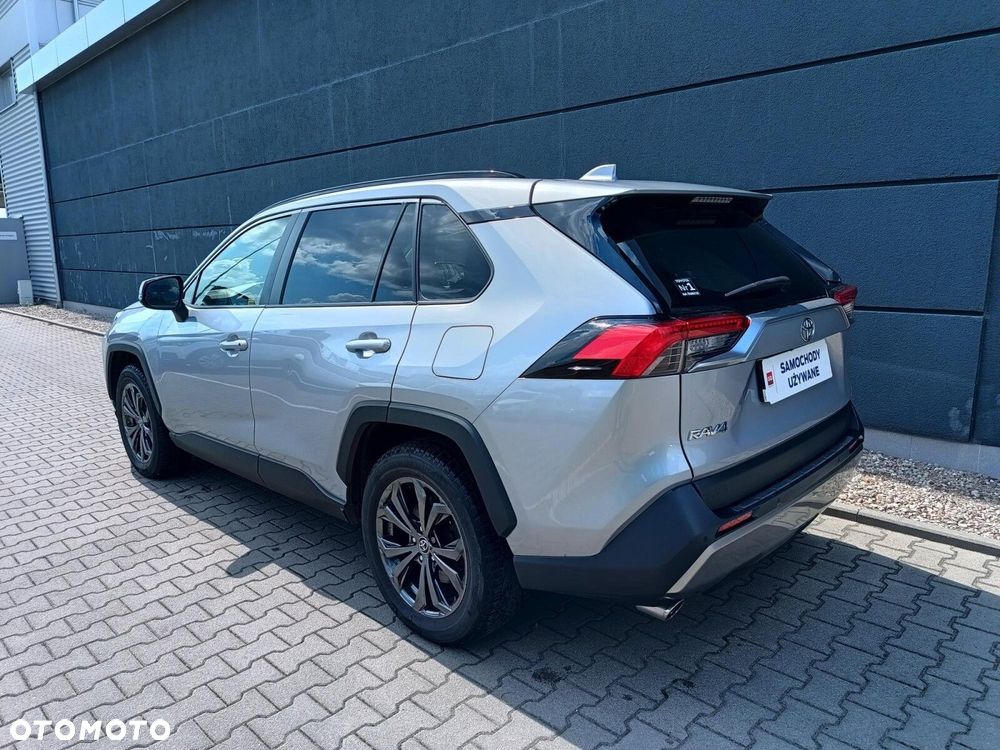 Toyota RAV4 - 10