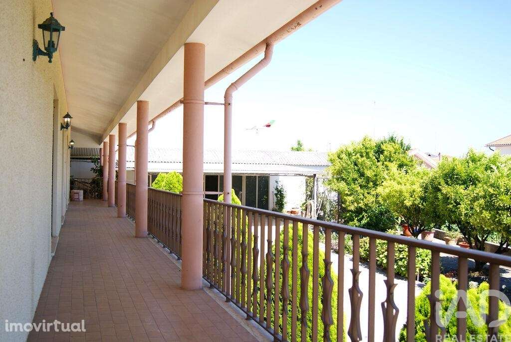 Casa / Villa T6 em Fermentelos de 320,00 m2 - Grande imagem: 3/29