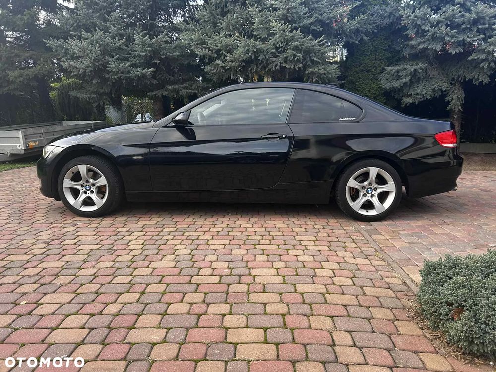 BMW Seria 3 320i - 5