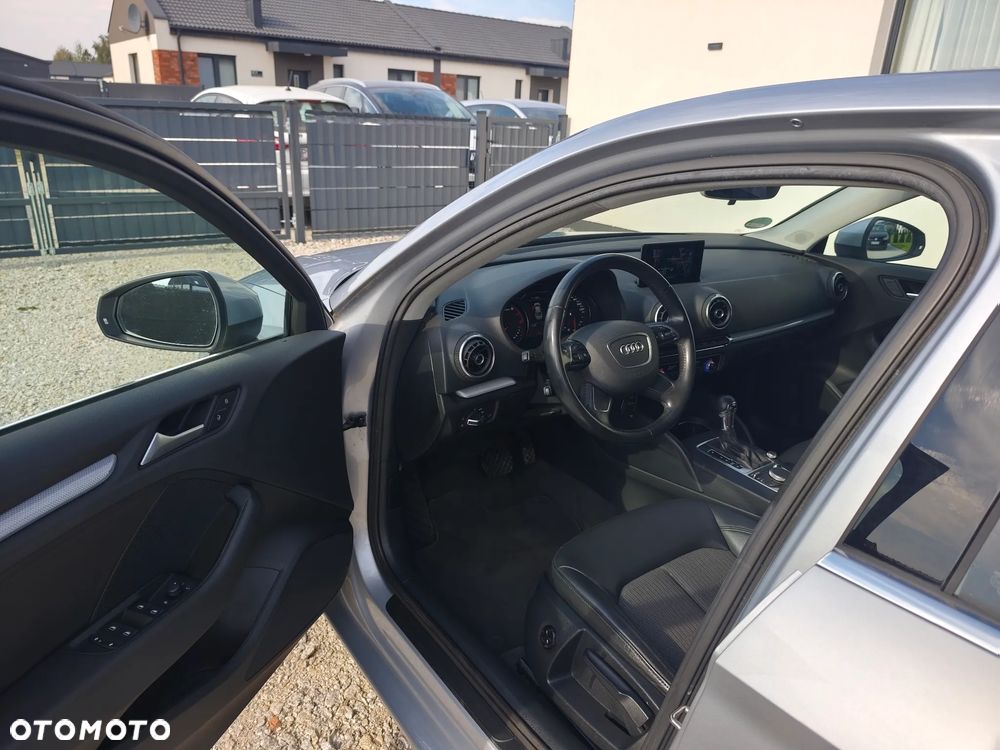 Audi A3 Limousine 1.4 TFSI S tronic Ambiente - 22