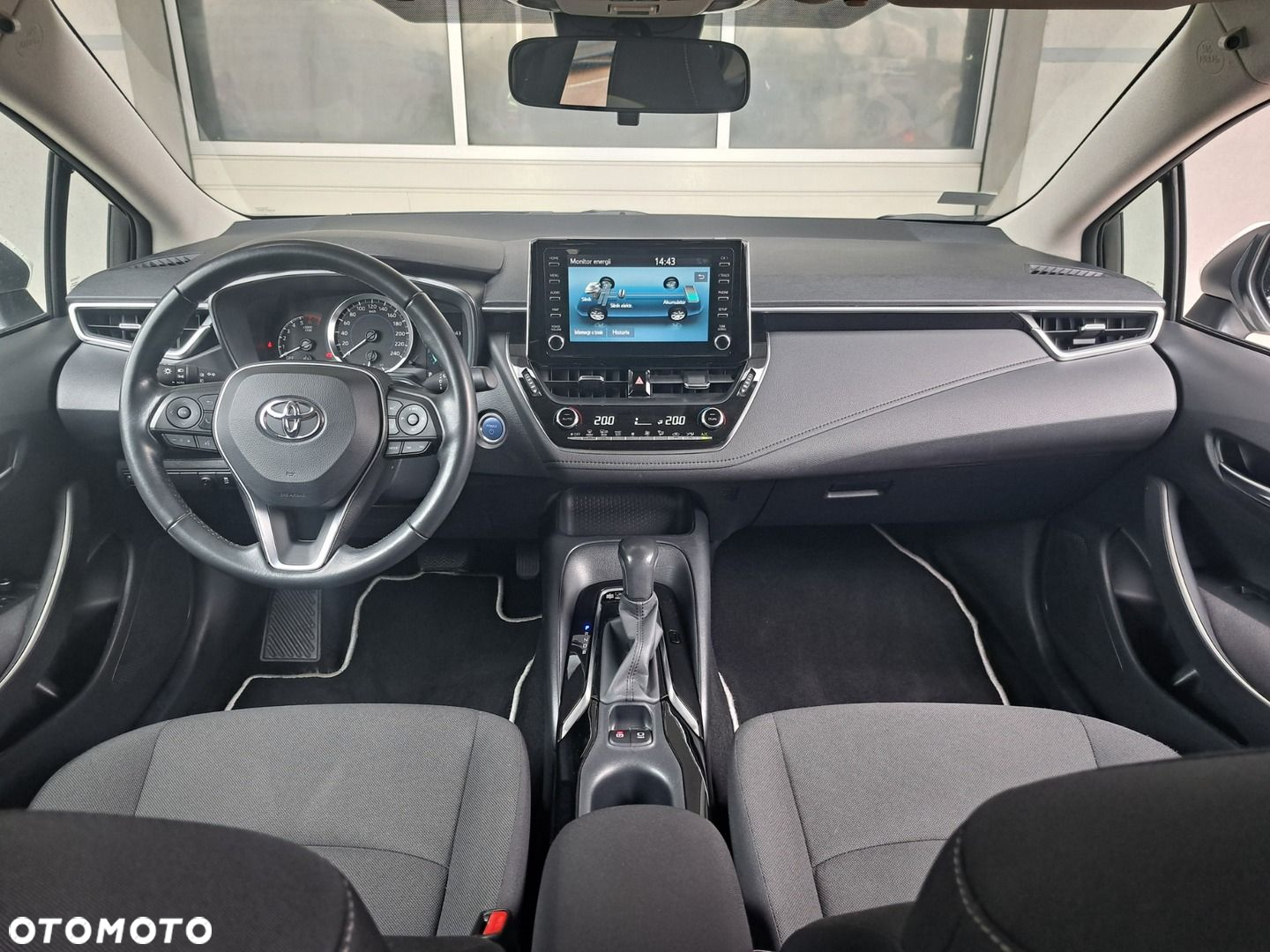 Toyota Corolla 1.8 Hybrid Comfort - 9